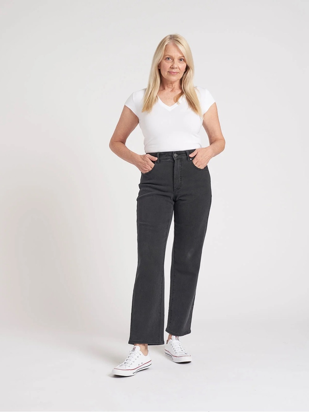 NWT Universal Standard Etta High Rise Straight Leg Washed Black Jeans Size 10